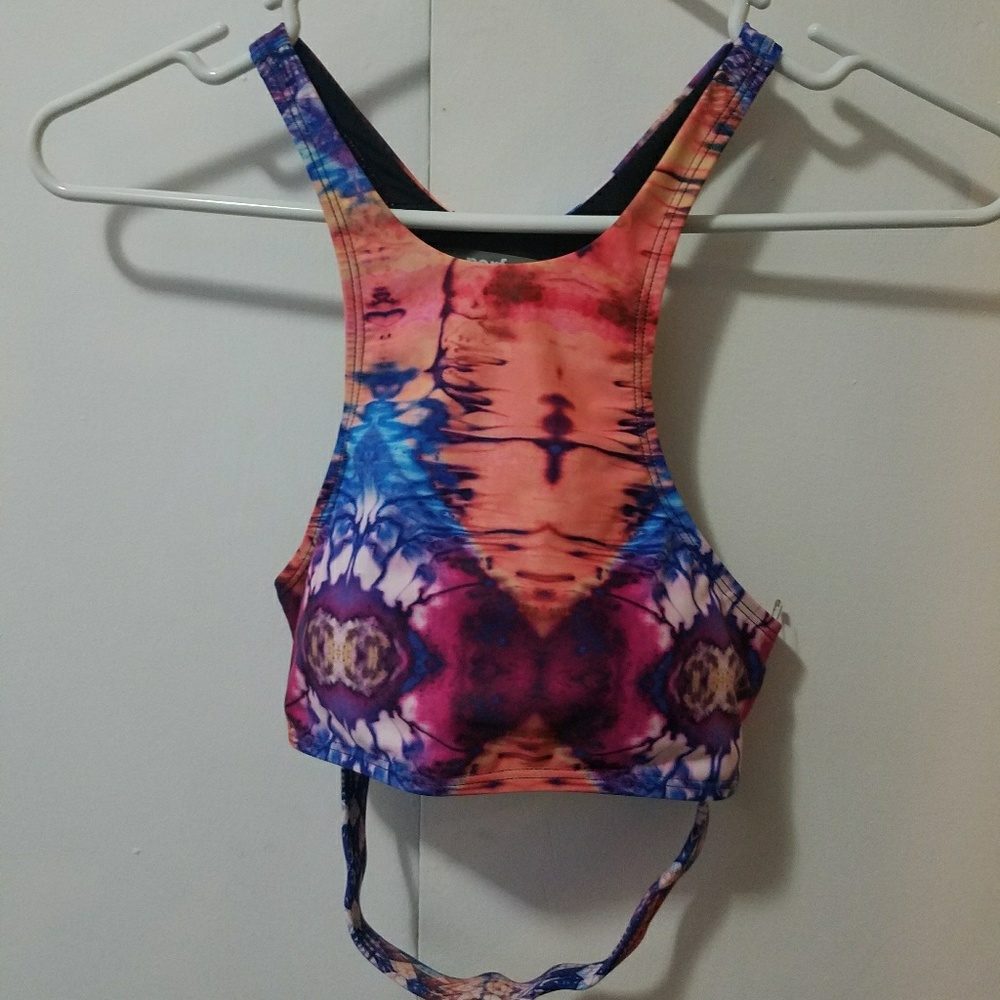 NWOT tie dye bathing suit top 💙💙